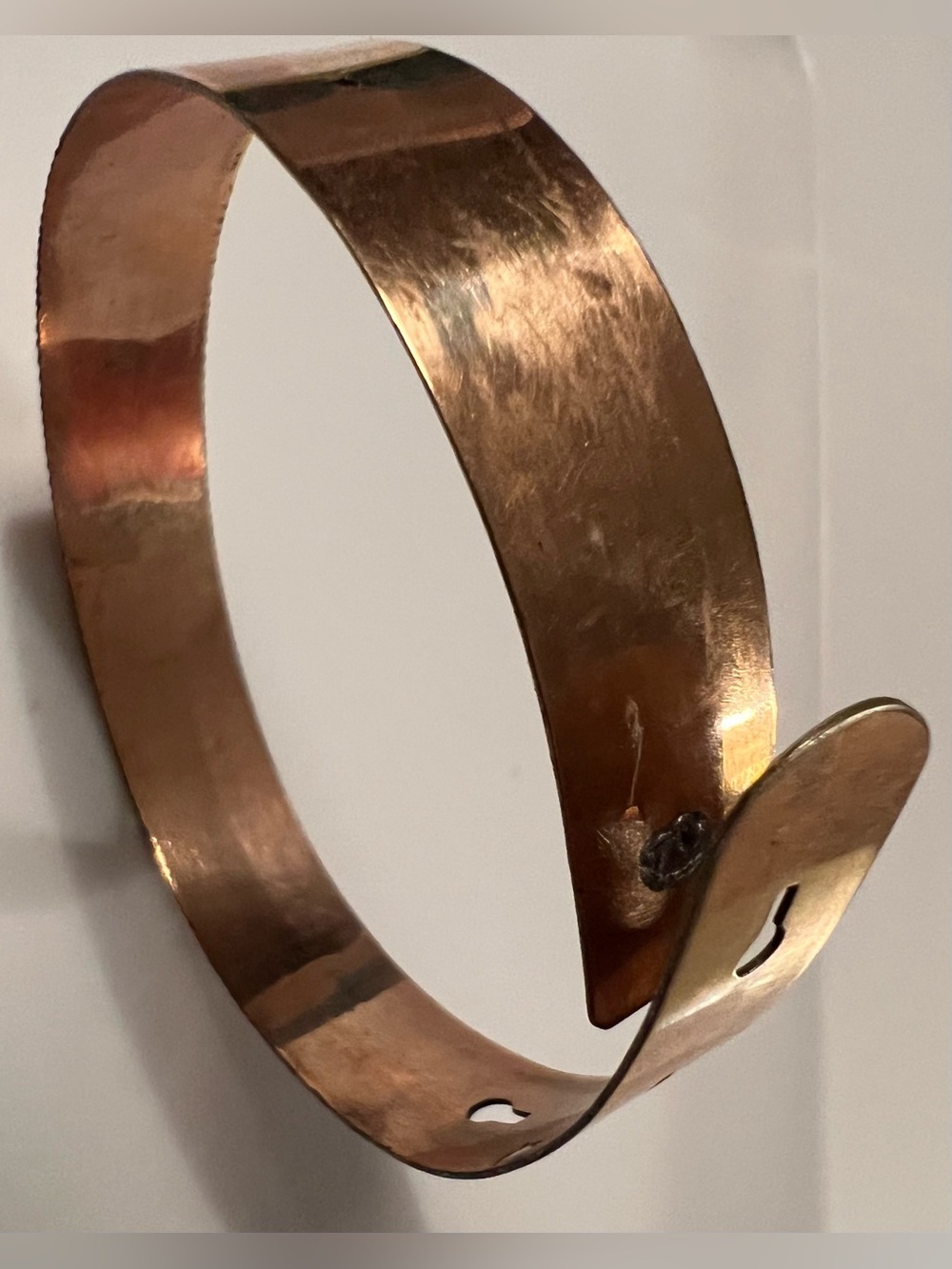 Rose Gold color Authentic vintage Etched “Victorian belt” Bracelet as-is Bangle - Picture 11 of 14